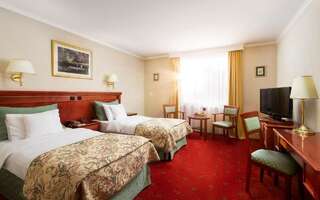 Отель Hotel Mazurkas Ожарув-Мазовецкий Двухместный номер с 2 отдельными кроватями-1